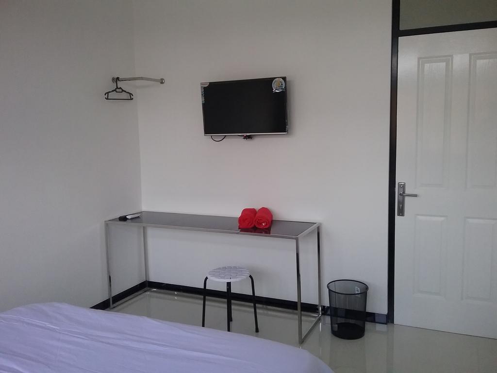 Mess Inn Semarang Room photo